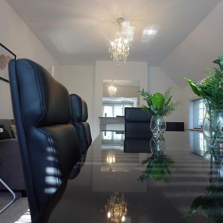 Apartment In Canford Cliffs Close To Sandbanks Beach Poole Esterno foto