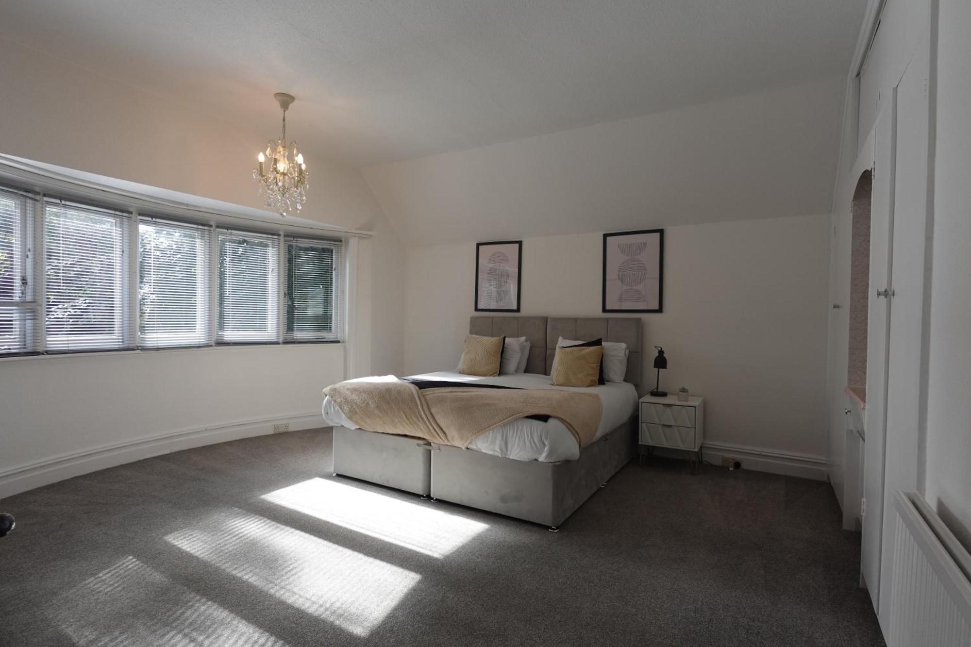 Apartment In Canford Cliffs Close To Sandbanks Beach Poole Esterno foto
