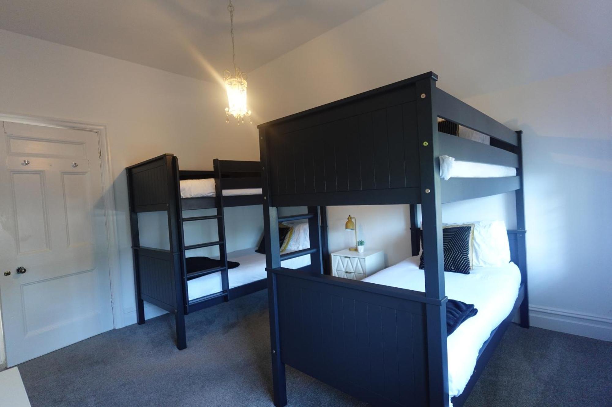 Apartment In Canford Cliffs Close To Sandbanks Beach Poole Esterno foto
