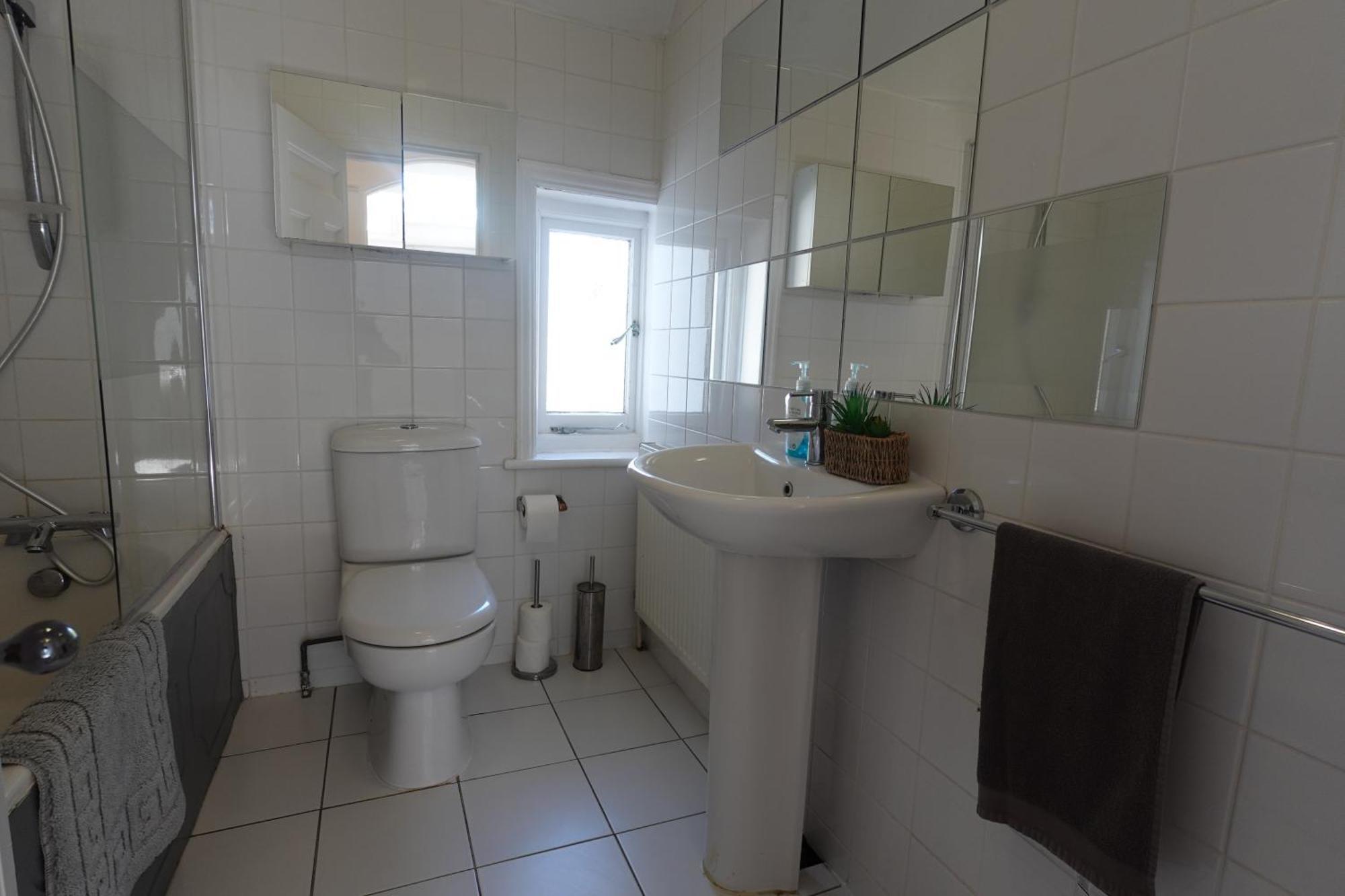 Apartment In Canford Cliffs Close To Sandbanks Beach Poole Esterno foto