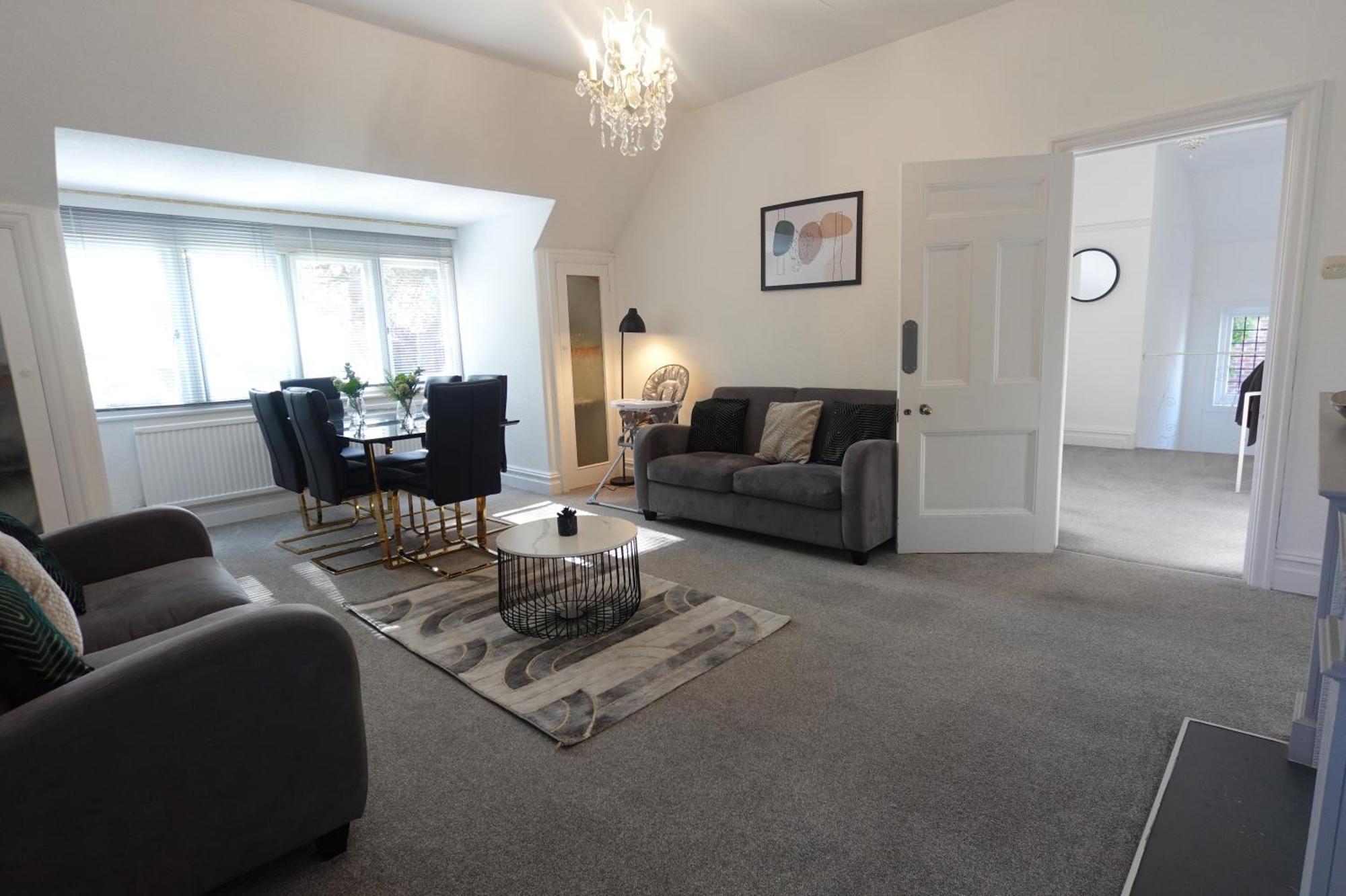 Apartment In Canford Cliffs Close To Sandbanks Beach Poole Esterno foto