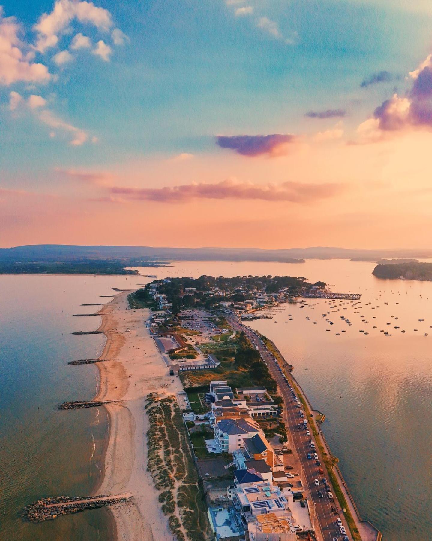 Apartment In Canford Cliffs Close To Sandbanks Beach Poole Esterno foto